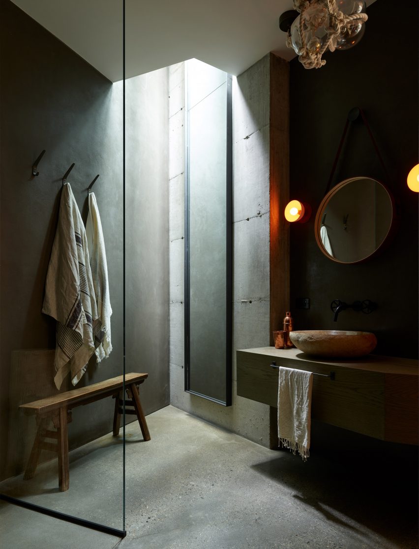 Hollywood Hills by Mutuus Studio