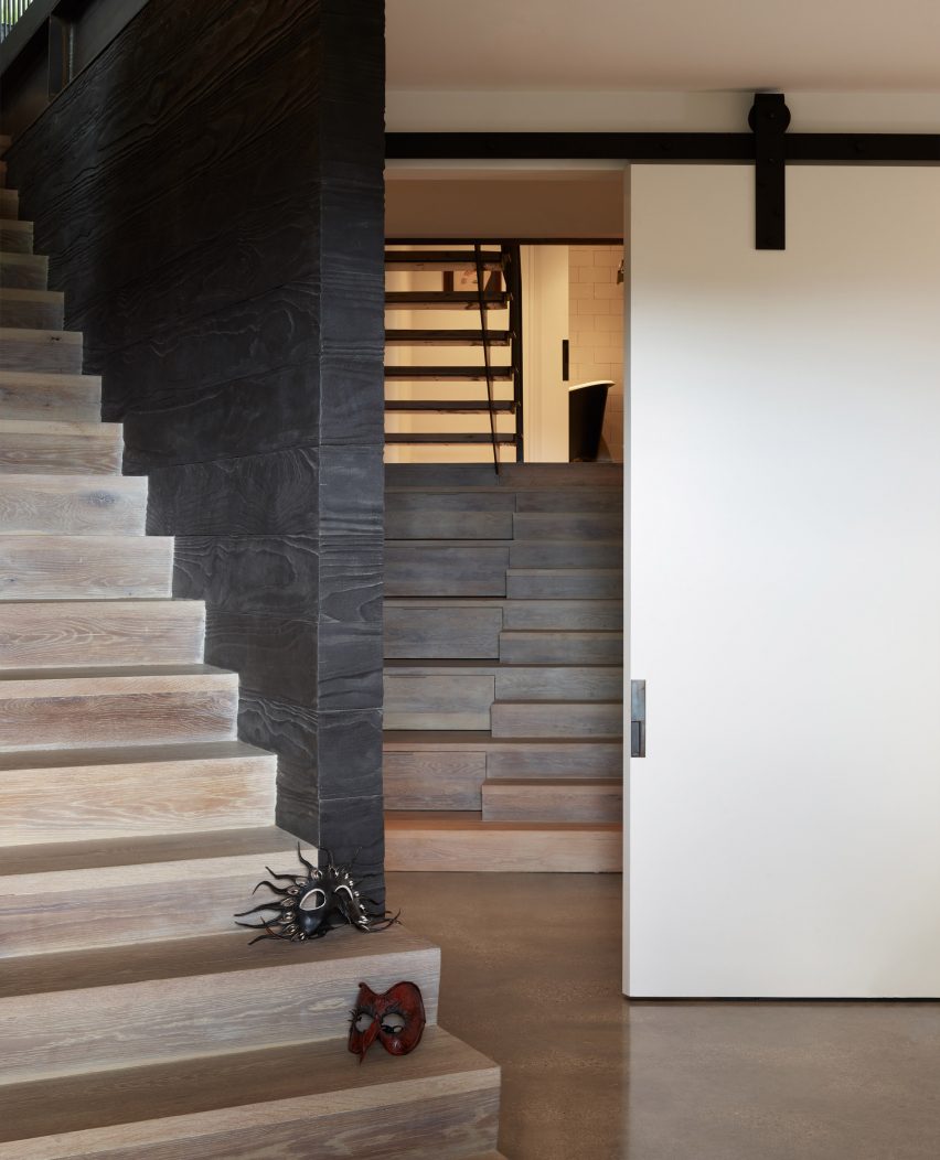 Hollywood Hills by Mutuus Studio