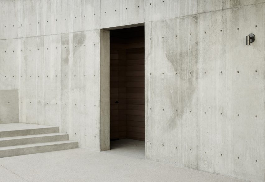 Hollywood Hills by Mutuus Studio
