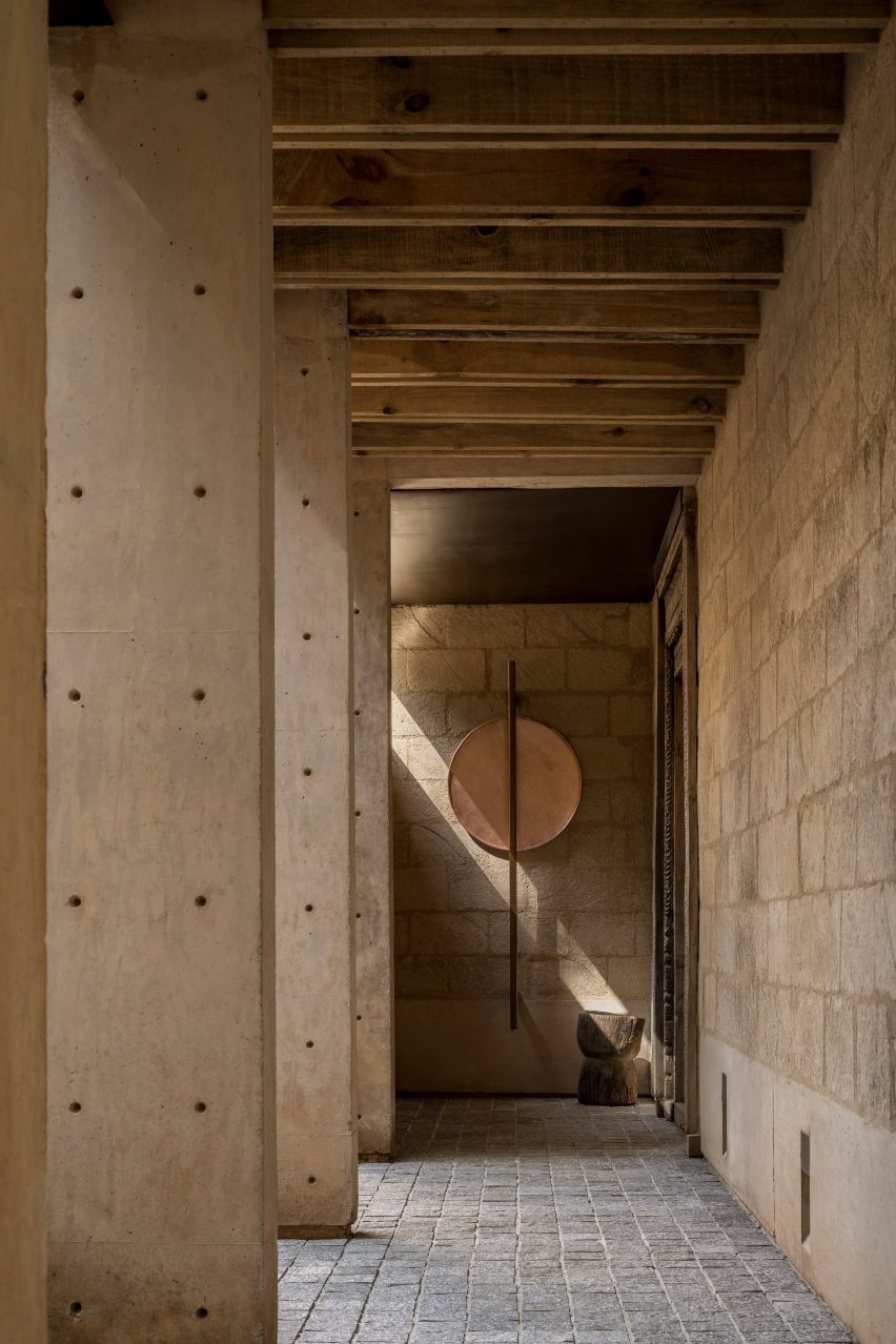 House in Avandaro by Taller Hector Barroso