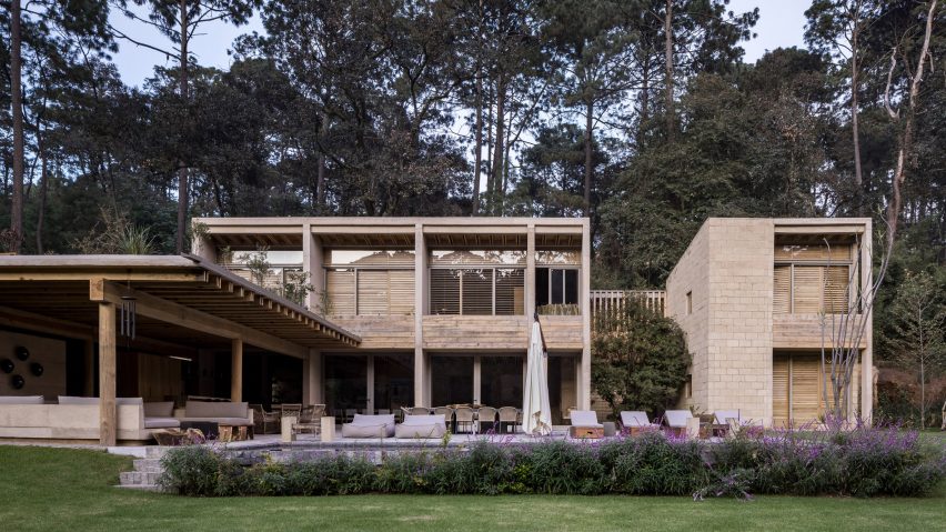 House in Avandaro by Taller Hector Barroso