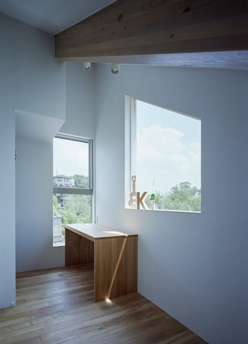 House in Gakuenmae by FujiwaraMuro Architects