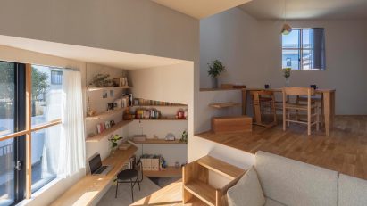 House in Takatsuki by Tato Architects