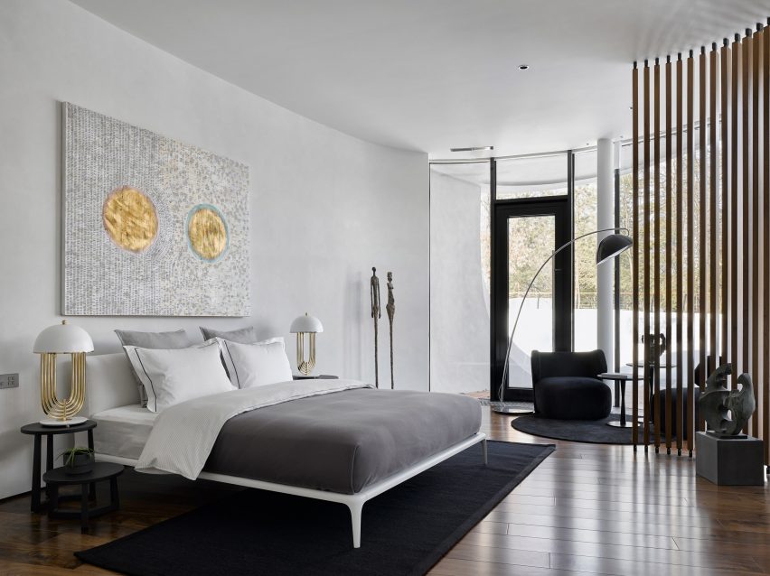 House in the Landscape by Niko Architect