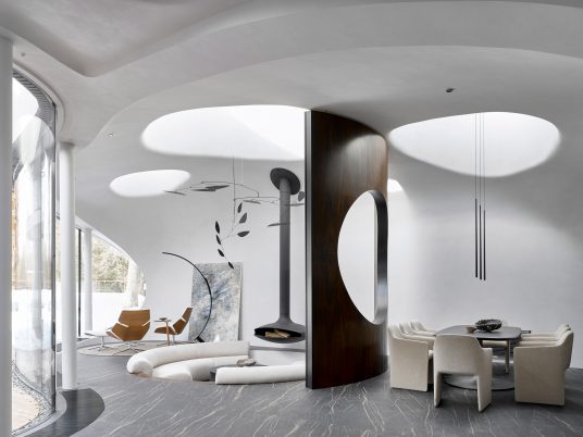 House in the Landscape by Niko Architect