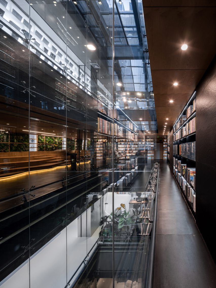 Hubei Foreign Language Bookstore by Wutopia Lab