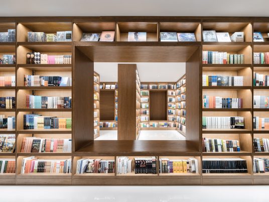 Hubei Foreign Language Bookstore by Wutopia Lab