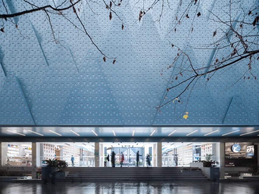 Hubei Foreign Language Bookstore by Wutopia Lab