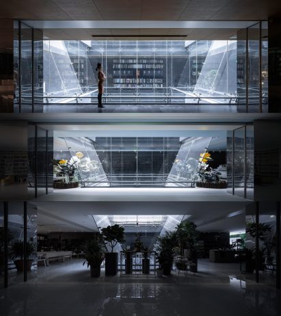 Hubei Foreign Language Bookstore by Wutopia Lab