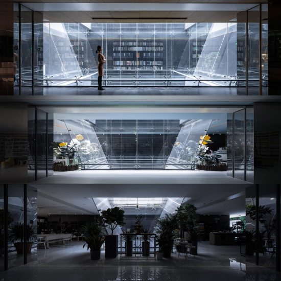 Hubei Foreign Language Bookstore by Wutopia Lab