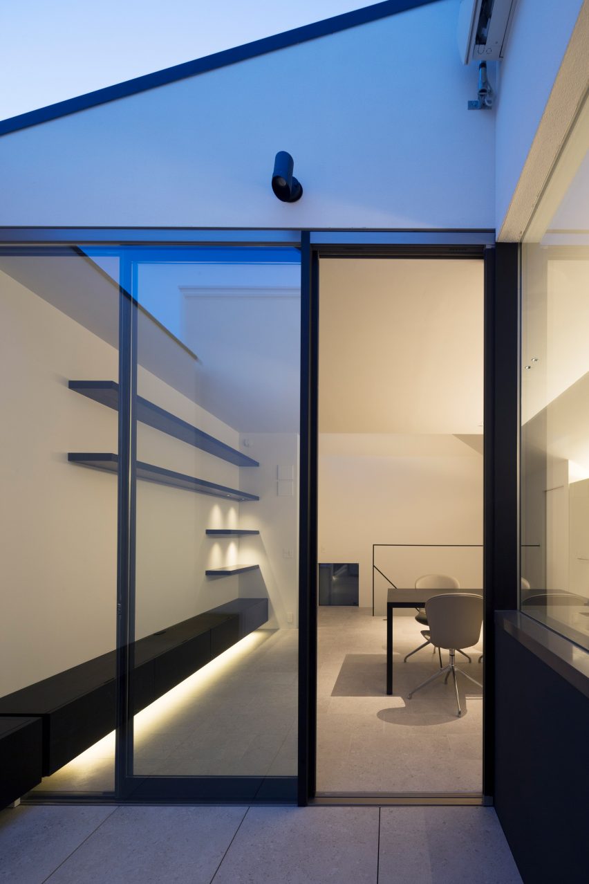 Jewel by Apollo Architects & Associates
