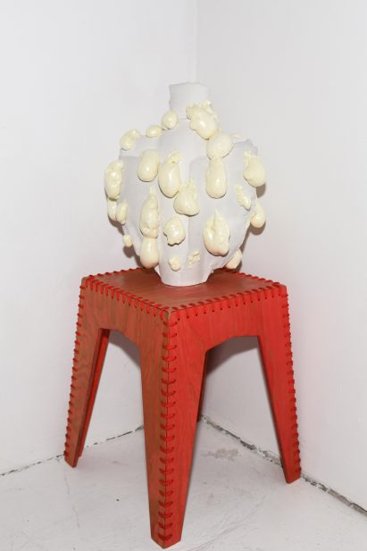 Julia Olanders makes "toxic" vases from insulation foam and concrete