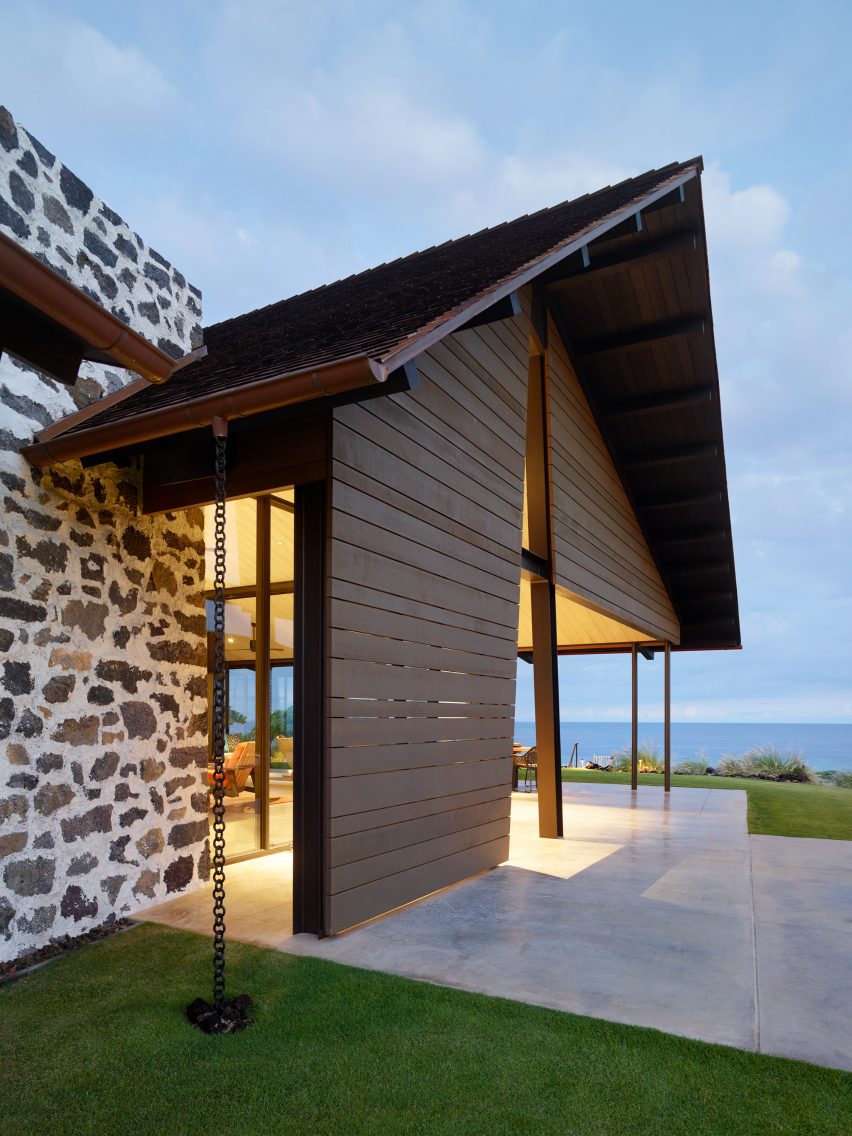 Makani Eka by Walker Warner Architects and Philpotts Interiors