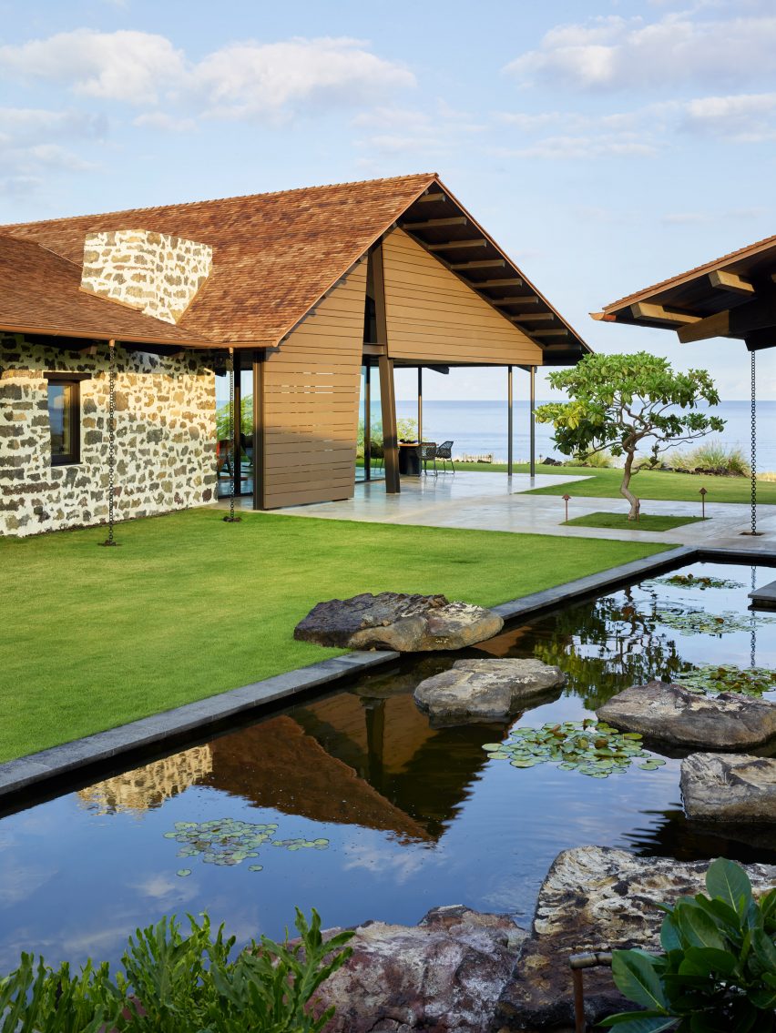 Makani Eka by Walker Warner Architects and Philpotts Interiors