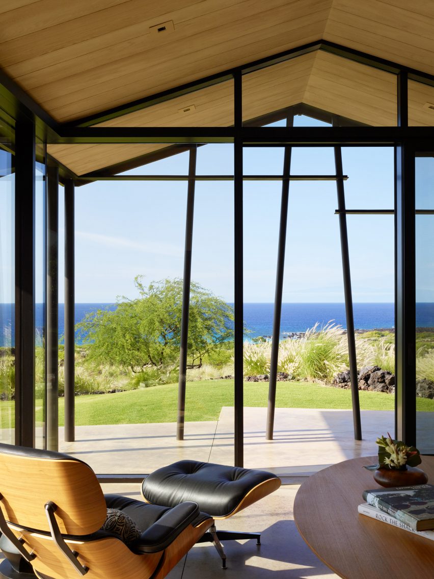 Makani Eka by Walker Warner Architects and Philpotts Interiors