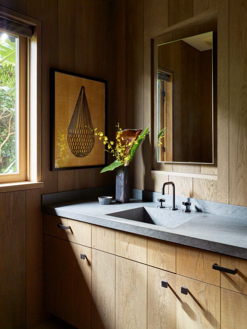 Makani Eka by Walker Warner Architects and Philpotts Interiors