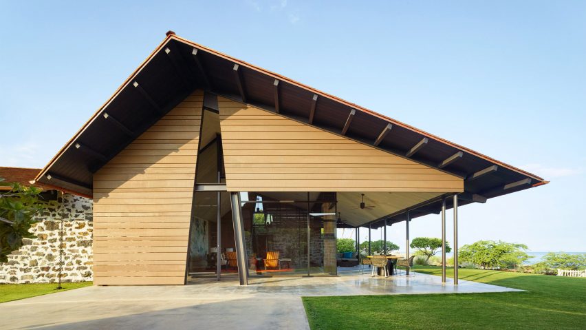 Makani Eka by Walker Warner Architects and Philpotts Interiors