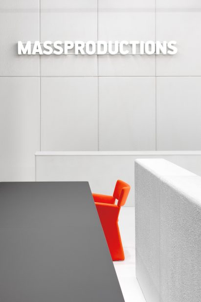 Massproductions' fair stand uses grid structure to guarantee easy re-use