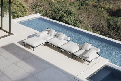 Nerthus Sofa by ATRA