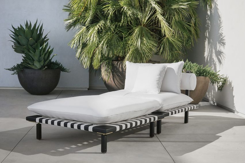 Nerthus Sofa by ATRA