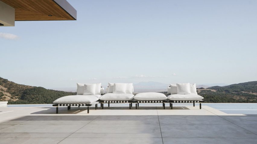 Nerthus Sofa by ATRA