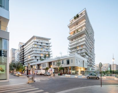 O4a by Brisac Gonzalez and Antoine Régnault
