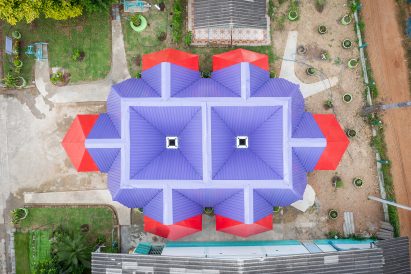 Water harvesting-classroom at Ban Wang Toey School by Pareid and students from Chulalongkorn University