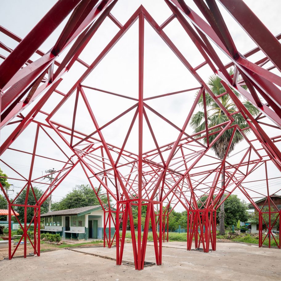 Water harvesting-classroom at Ban Wang Toey School by Pareid and students from Chulalongkorn University