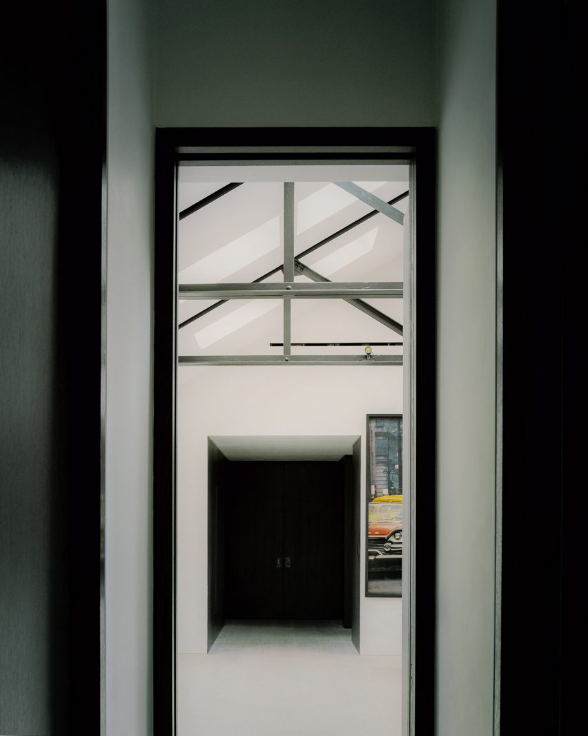 Regent's Park Loft by Originate corridor