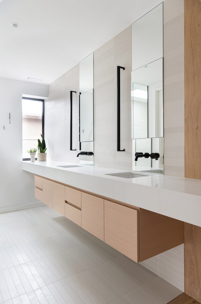 Shallmar Residence by StudioAC