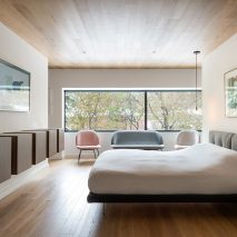 StudioAC designs Toronto house “disguised as a gallery”