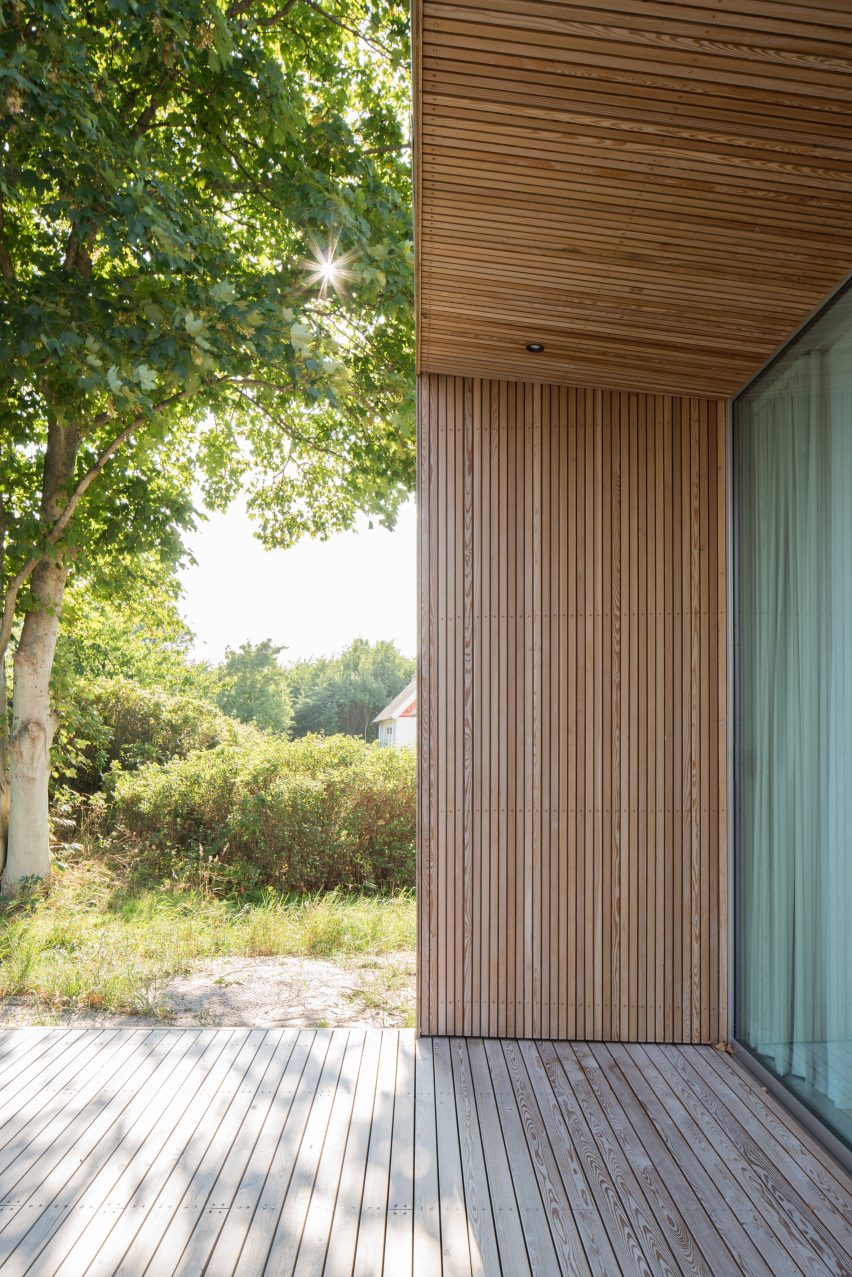 Summerhouse H by Johan Sundberg