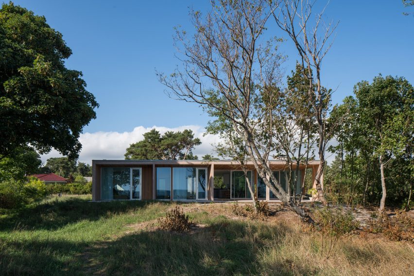 Summerhouse H by Johan Sundberg