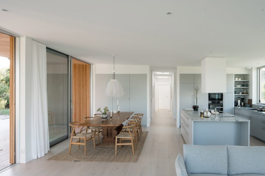Summerhouse H by Johan Sundberg