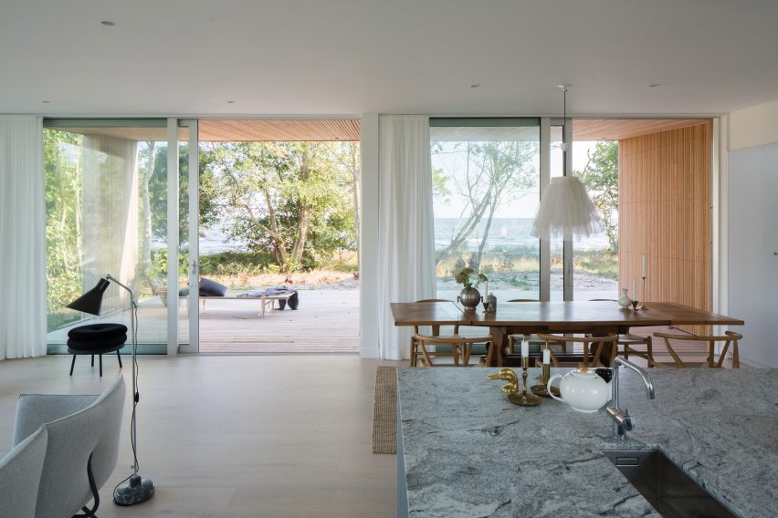 Summerhouse H by Johan Sundberg