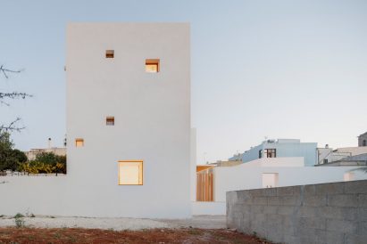 The White Tower Gagliano del Capo by DOS Architects