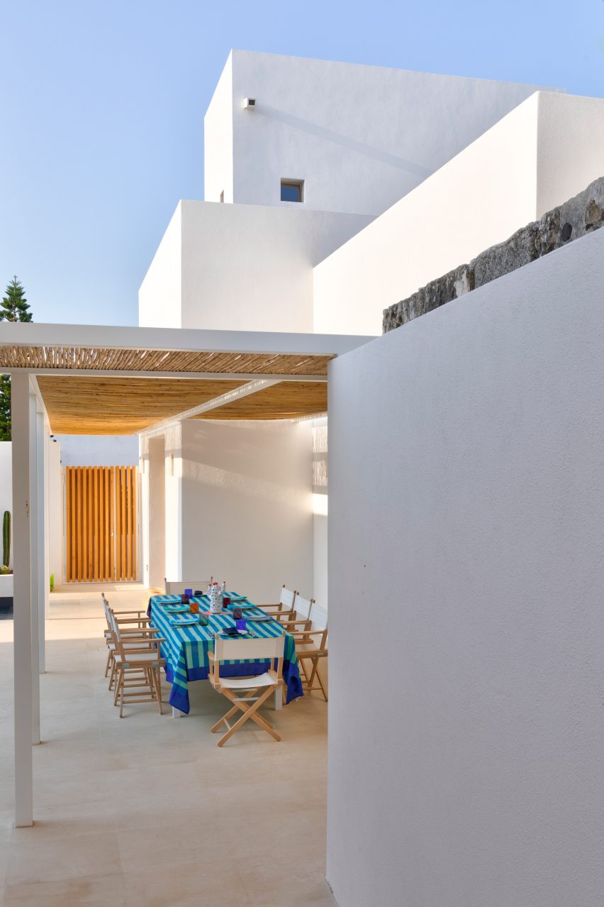 The White Tower Gagliano del Capo by DOS Architects