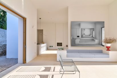 The White Tower Gagliano del Capo by DOS Architects