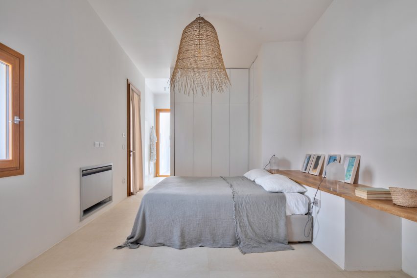 The White Tower Gagliano del Capo by DOS Architects