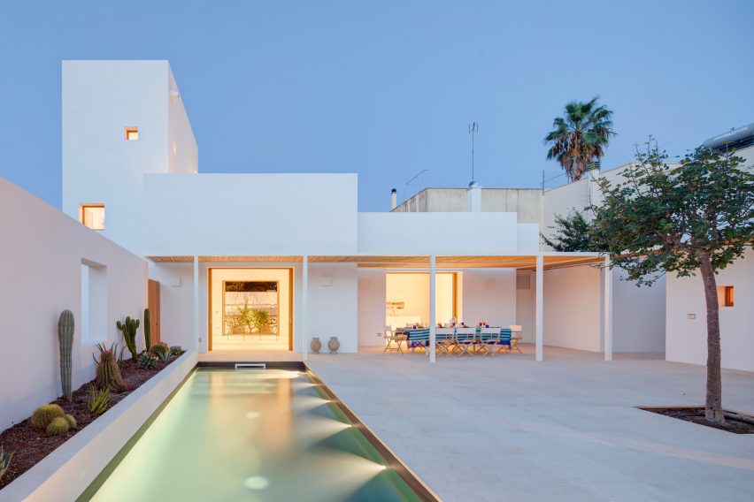 The White Tower Gagliano del Capo by DOS Architects