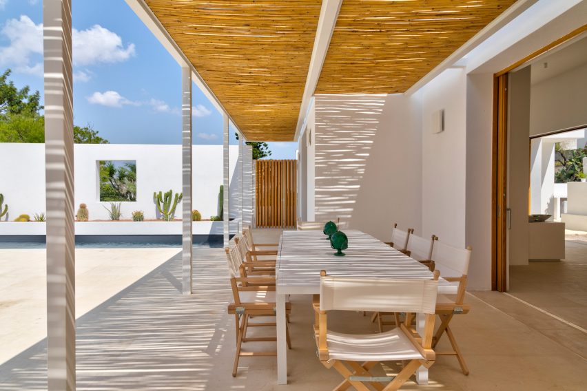 The White Tower Gagliano del Capo by DOS Architects