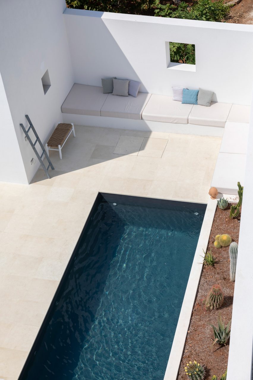 The White Tower Gagliano del Capo by DOS Architects