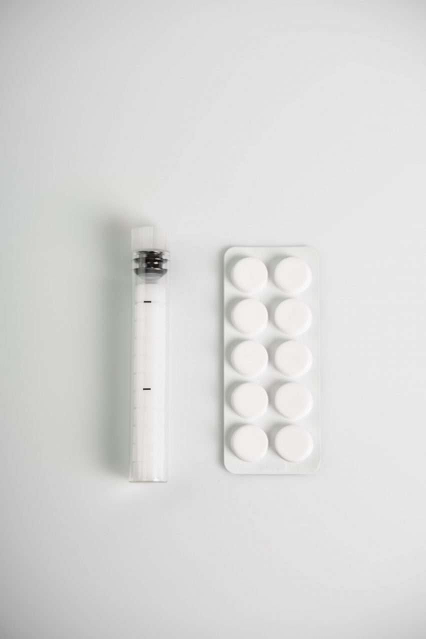 Lund University students cast household items in glass instead of plastic