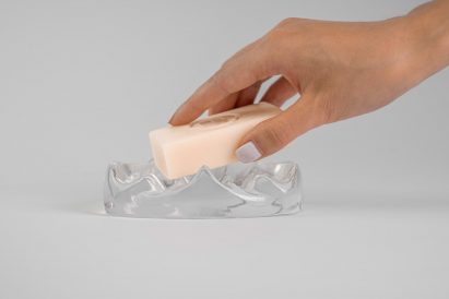 Lund University students cast household items in glass instead of plastic