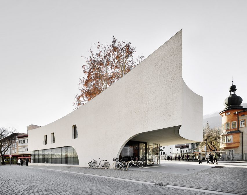 TreeHugger by MoDus Architects is Bressanone tourist office