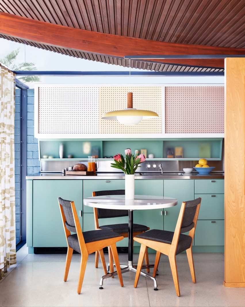 Wave House by Stayner Architects