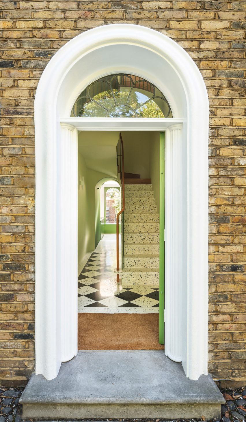 White Rabbit House by Gundry + Ducker