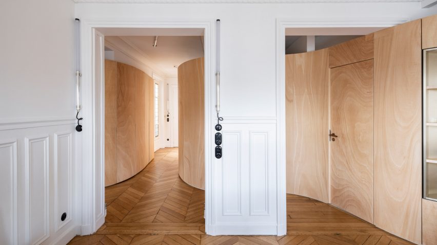 Wood Ribbon apartment by Toledano + Architects