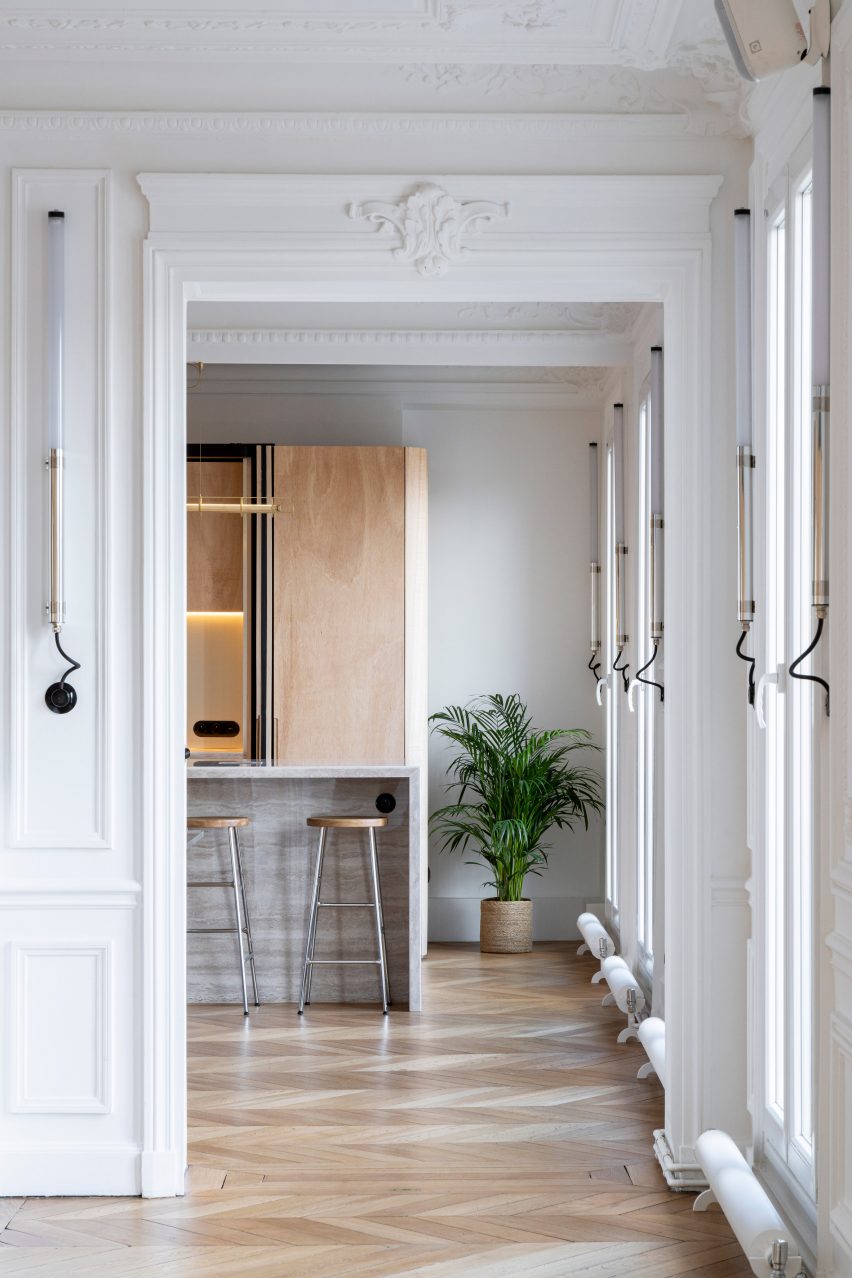 Wood Ribbon apartment by Toledano + Architects