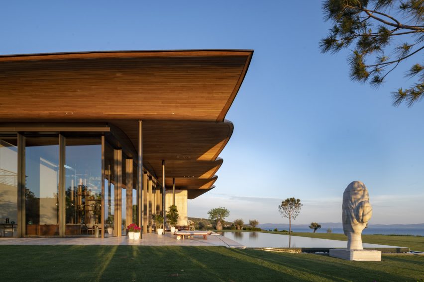 Dolunay Villa by Foster + Partners in Turkey